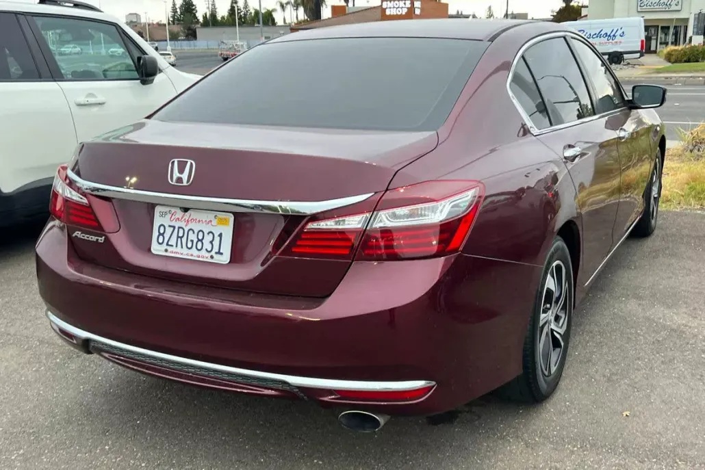 2016 Honda Accord LX photo 1