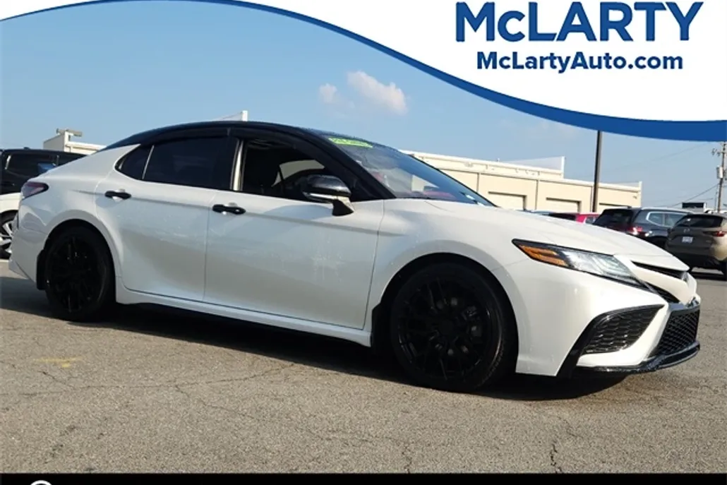 2023 Toyota Camry XSE V6 photo 1