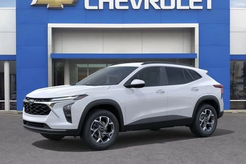2026 Chevrolet Trax LT photo 1