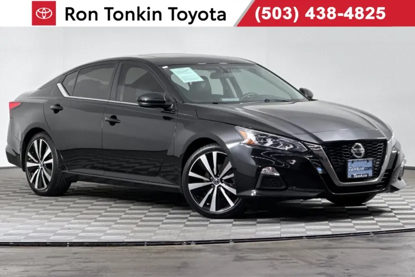 2019 Nissan Altima 2.5 SR photo 1