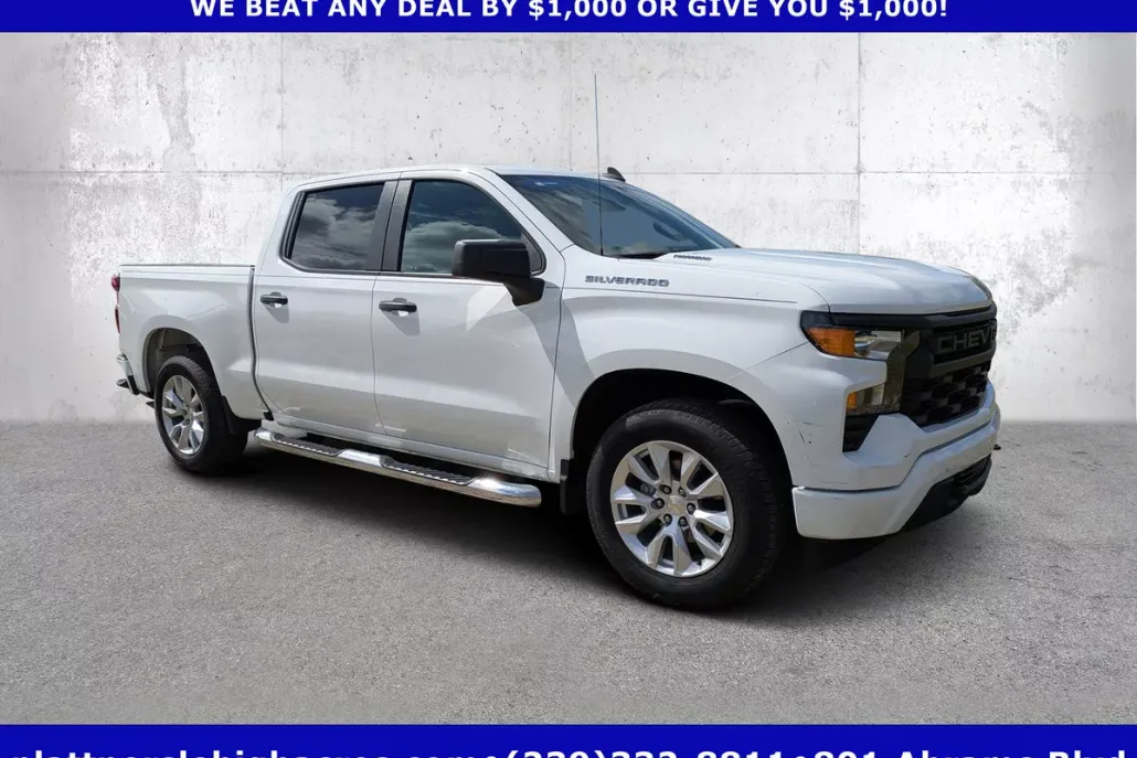 2024 Chevrolet Silverado 1500 Custom photo 1