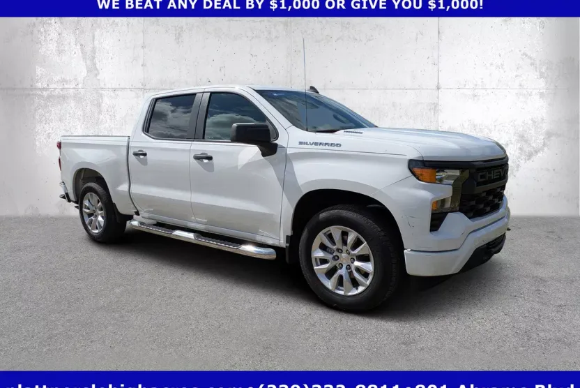 2024 Chevrolet Silverado 1500 Custom photo 1