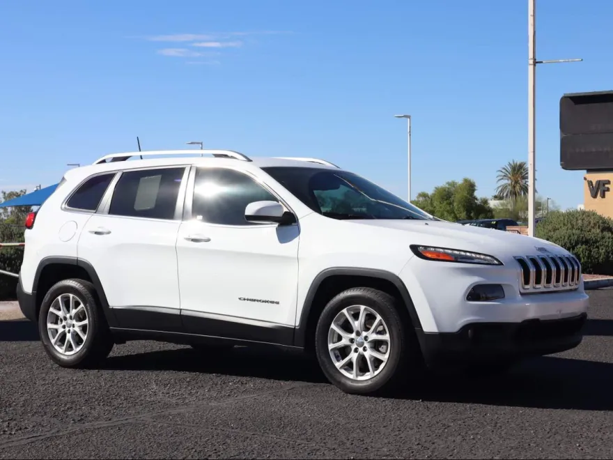 2018 Jeep Cherokee Latitude photo 1