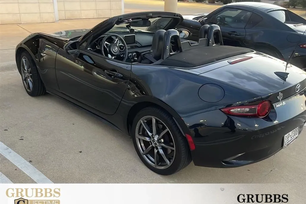 2016 Mazda MX-5 Miata Miata Grand Touring photo 1