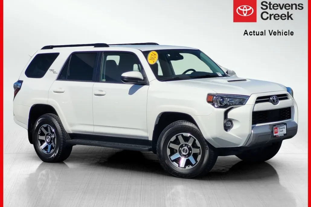 2024 Toyota 4Runner TRD Off-Road photo 1