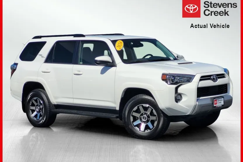 2024 Toyota 4Runner TRD Off-Road photo 1