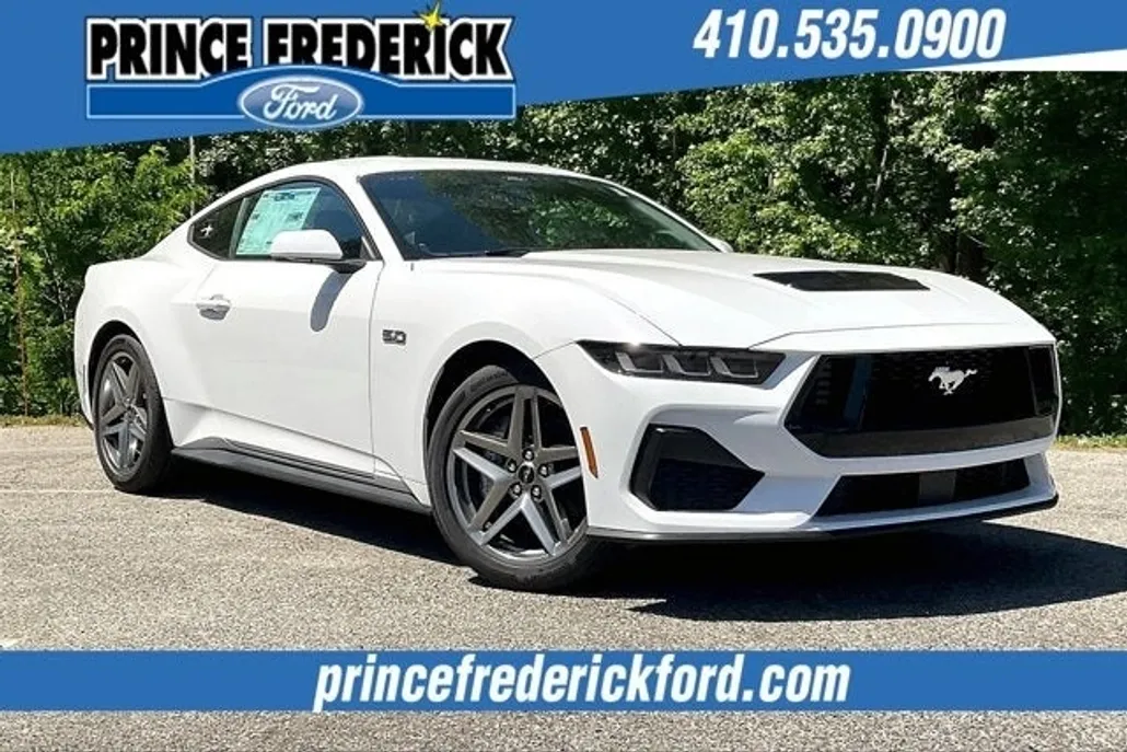 2025 Ford Mustang GT photo 1