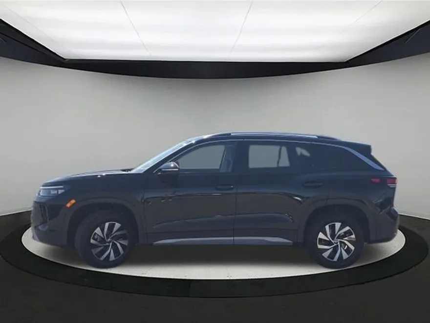 2025 Volkswagen Tiguan S photo 1