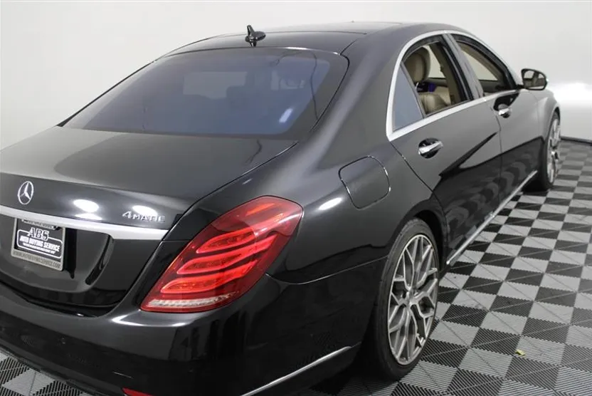 2014 Mercedes Benz S 550 photo 1