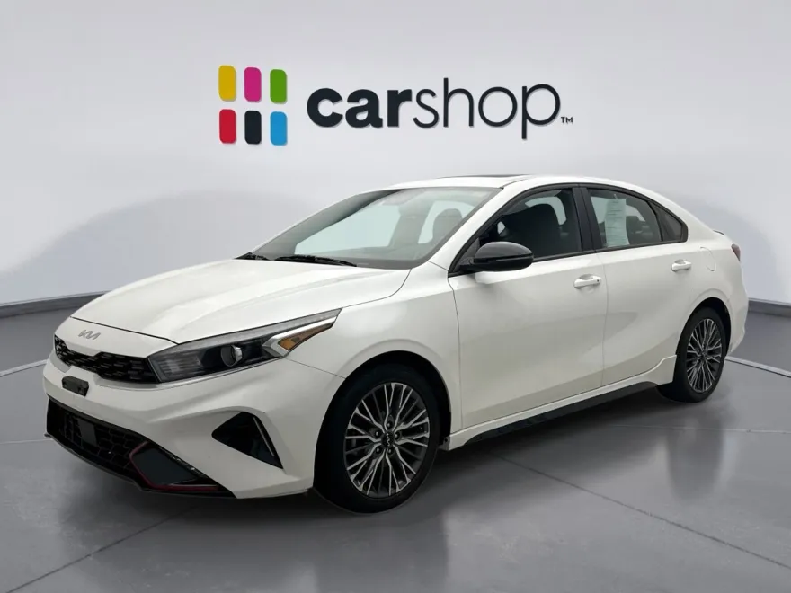 2023 Kia Forte GT-Line photo 1