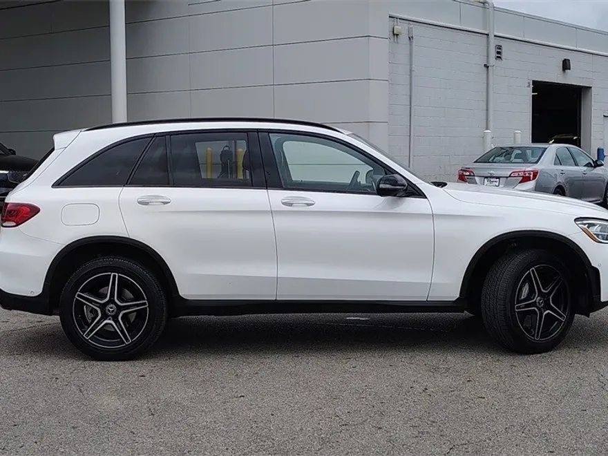 2022 Mercedes Benz GLC 300 4MATIC photo 1