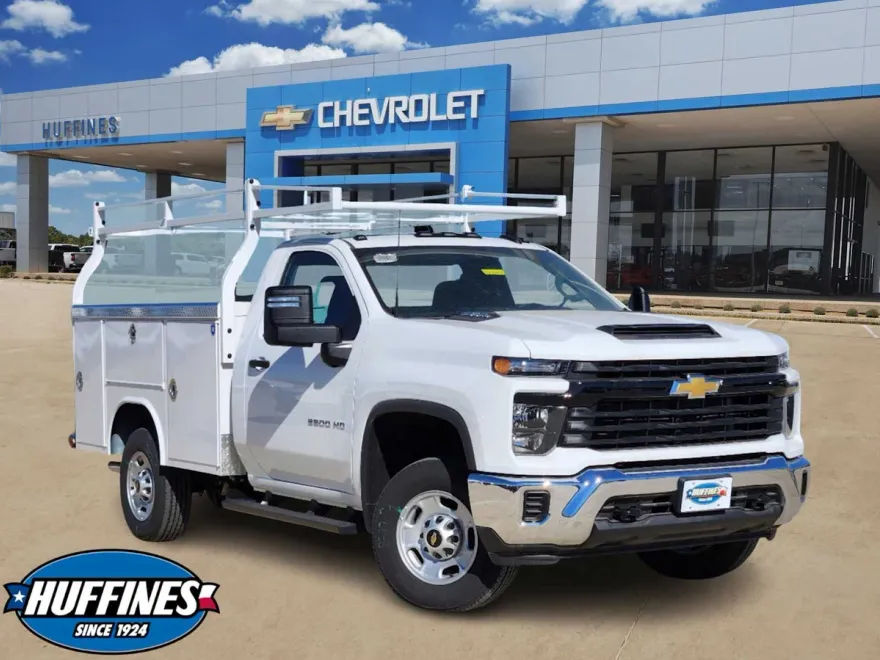 2024 Chevrolet Silverado 2500HD photo 1