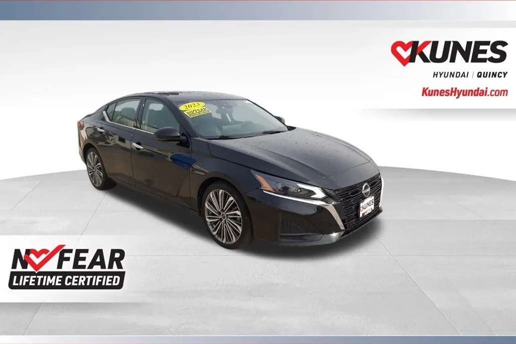 2023 Nissan Altima 2.5 SL photo 1