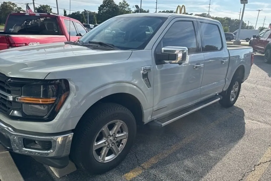 2024 Ford F-150 XLT photo 1