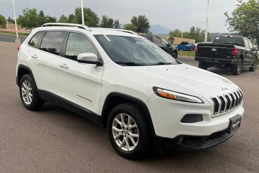 2018 Jeep Cherokee Latitude photo 1