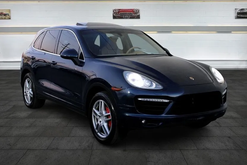 2011 Porsche Cayenne Turbo photo 1