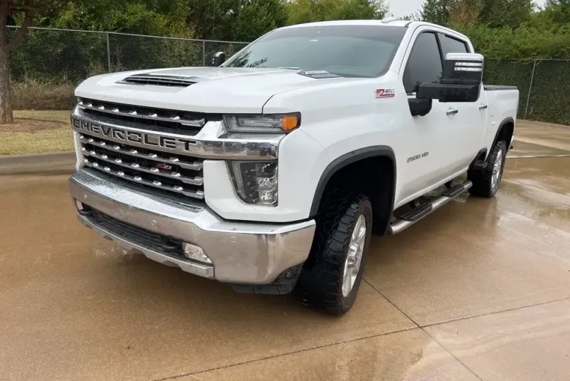 2020 Chevrolet Silverado 2500HD LTZ photo 1