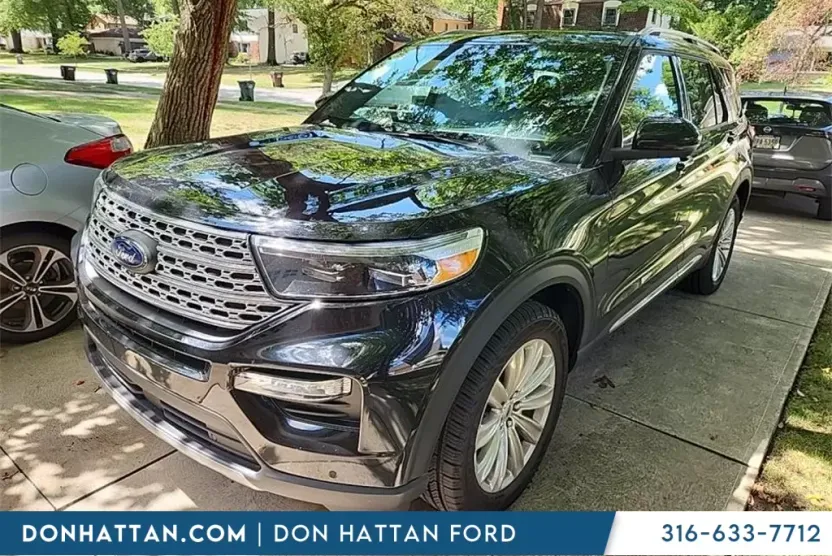 2022 Ford Explorer Limited photo 1