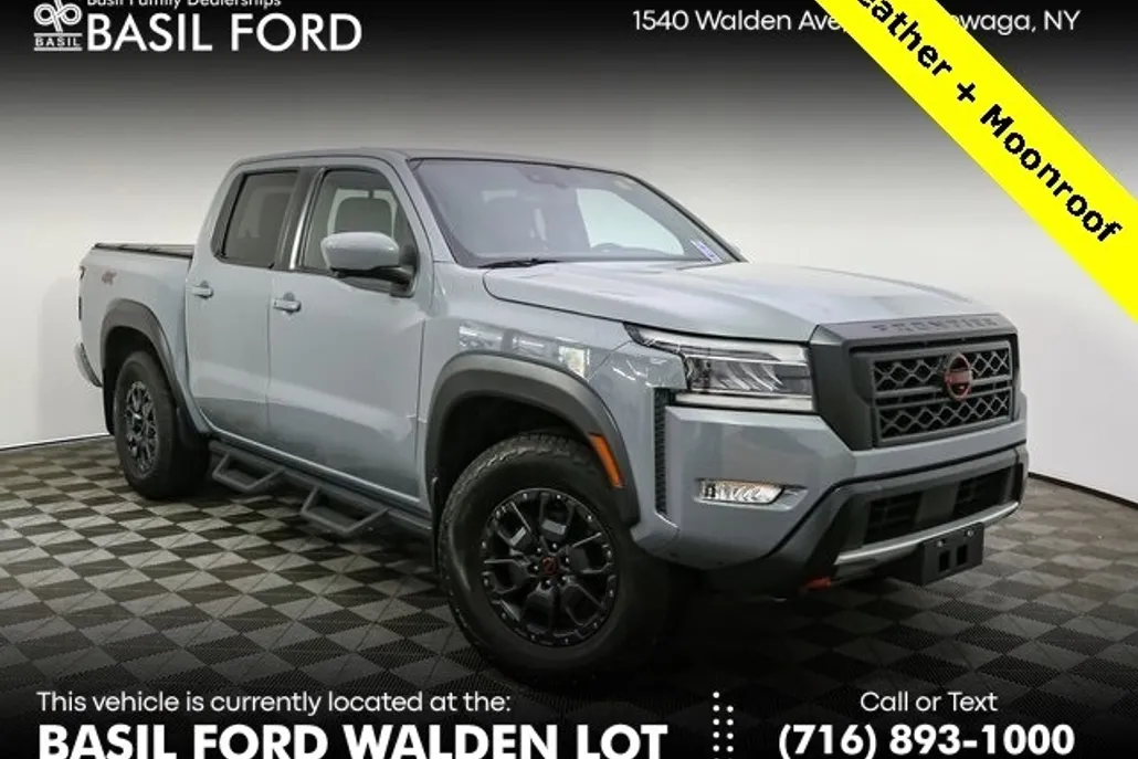 2022 Nissan Frontier PRO-4X photo 1