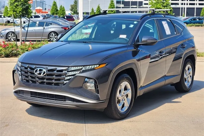 2022 Hyundai Tucson SEL photo 1