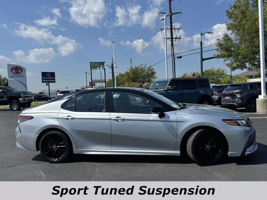 2023 Toyota Camry XSE V6 photo 1