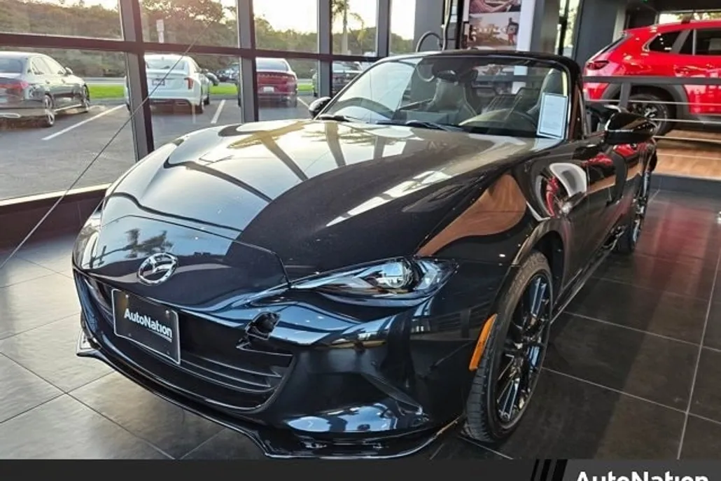 2025 Mazda MX-5 Miata Miata photo 1