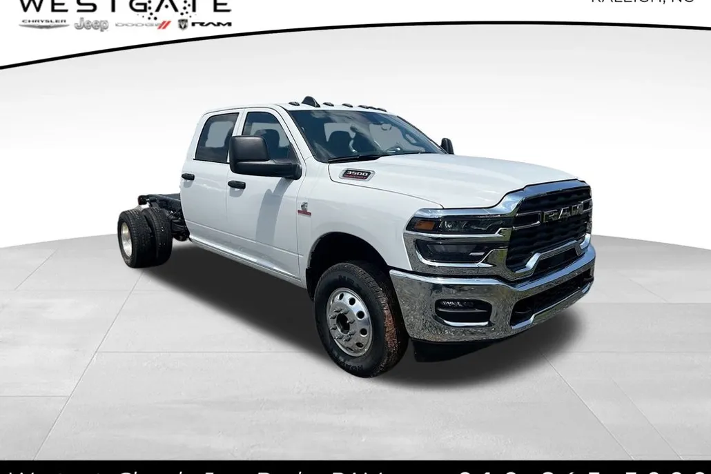 2025 Ram 3500 Tradesman photo 1