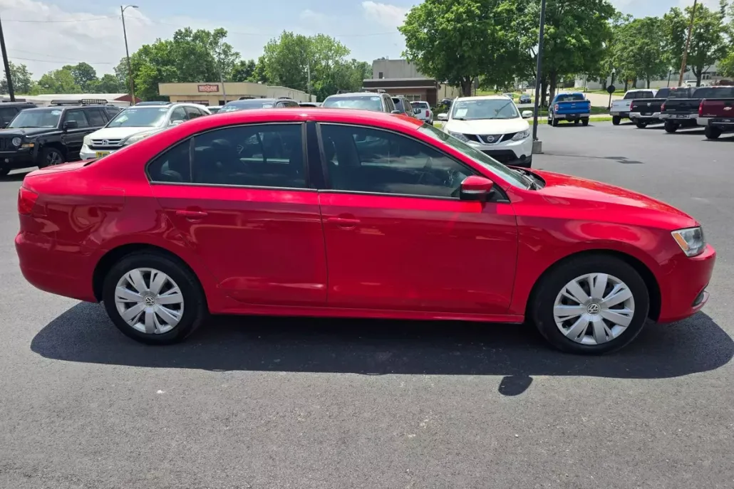 2012 Volkswagen Jetta 2.5L photo 1