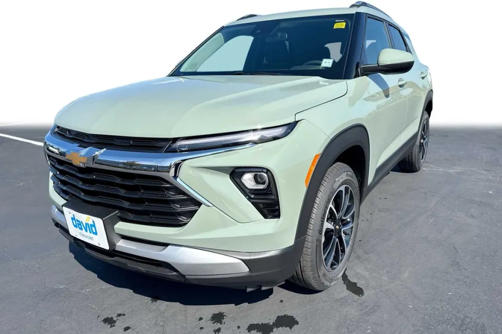 2026 Chevrolet Trailblazer LT photo 1