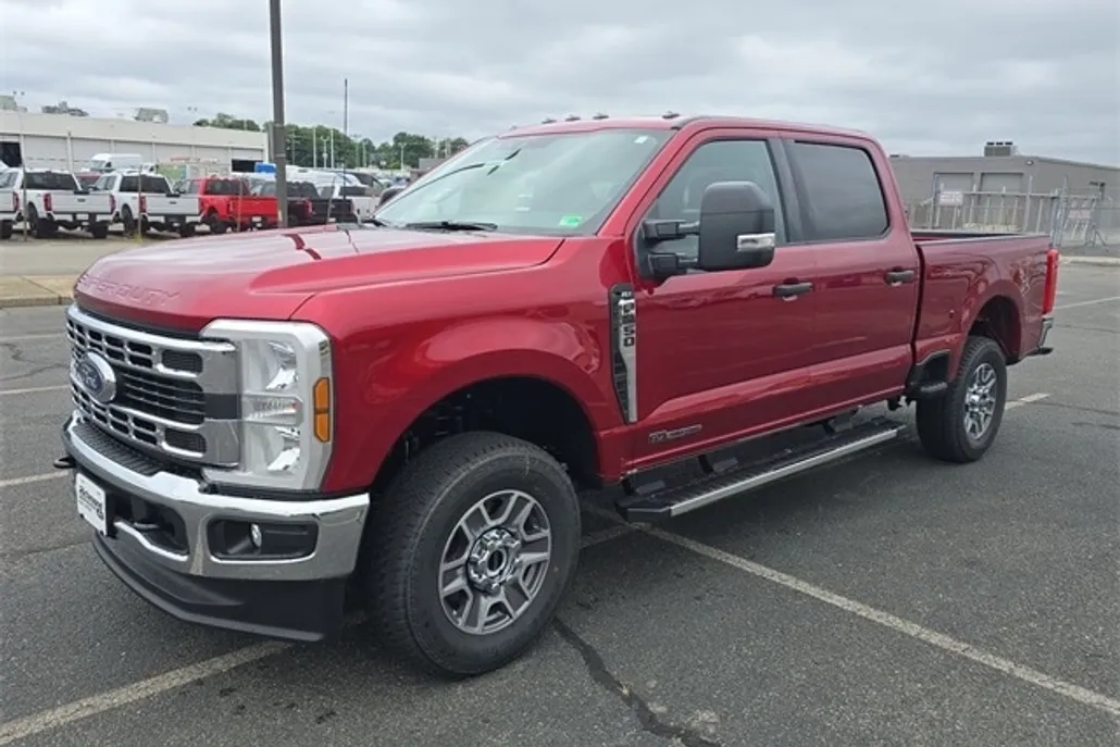 2025 Ford F-250 XLT photo 1