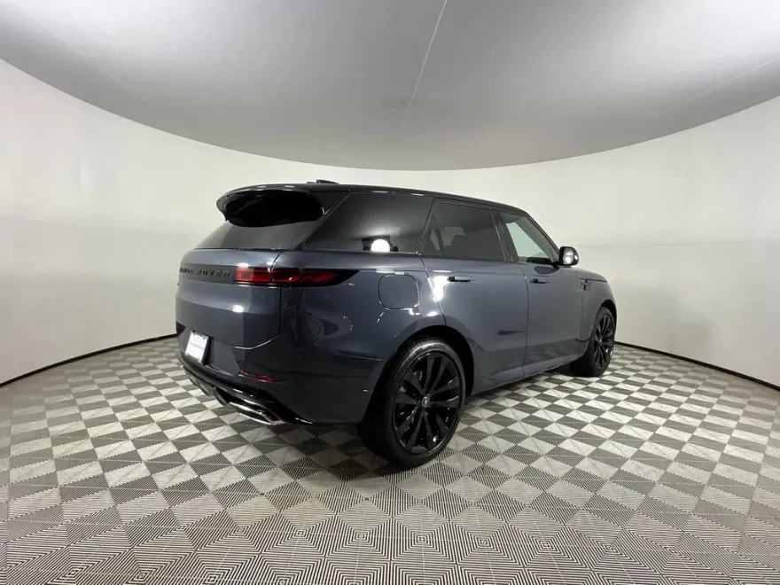 2025 Land Rover Range Rover Sport SE photo 1