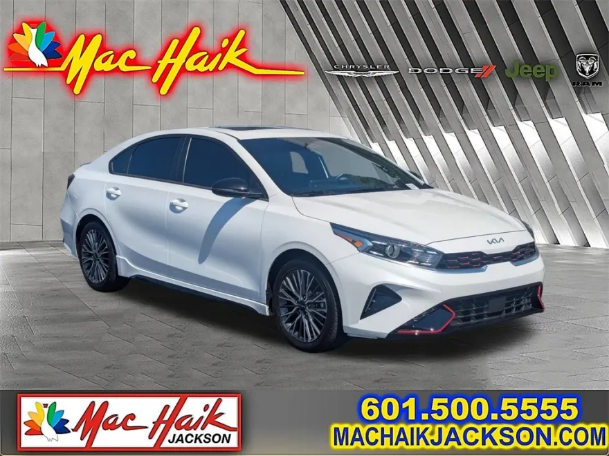 2023 Kia Forte GT-Line photo 1