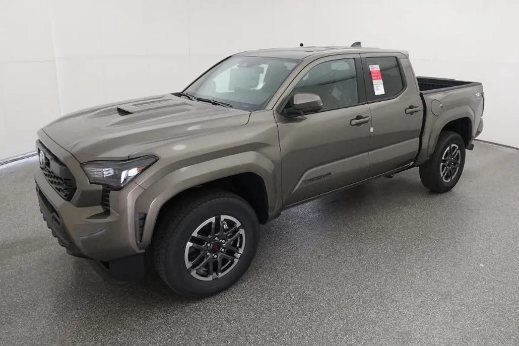 2025 Toyota Tacoma TRD Sport Double Cab photo 1
