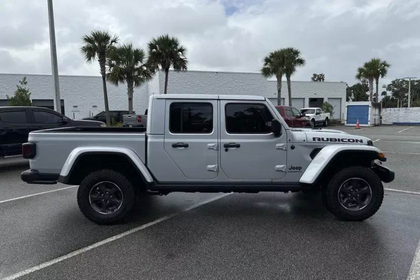 2023 Jeep Gladiator Rubicon photo 1