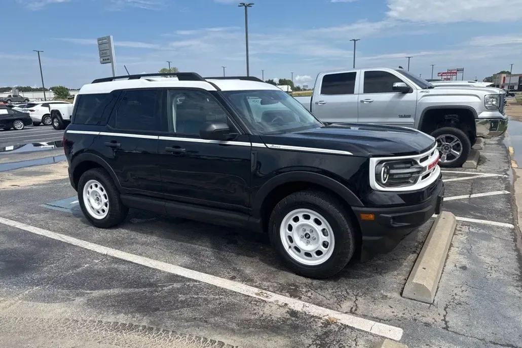2024 Ford Bronco Sport Heritage photo 1