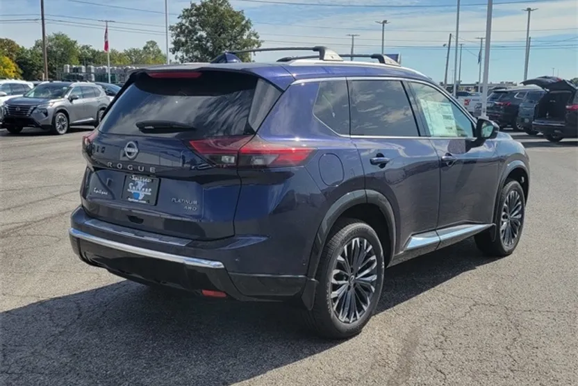 2026 Nissan Rogue Platinum photo 1
