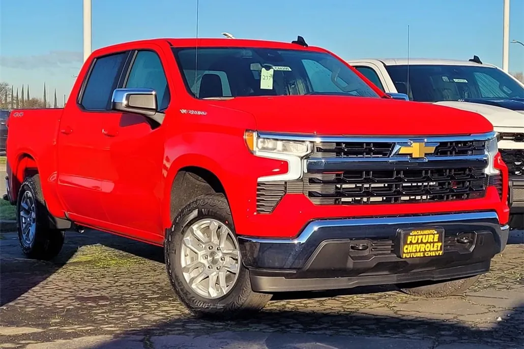 2025 Chevrolet Silverado 1500 LT photo 1