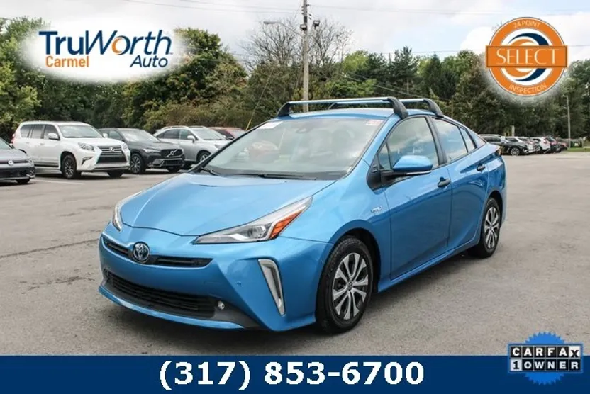 2022 Toyota Prius LE photo 1
