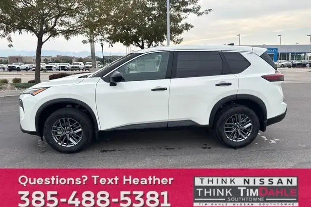 2026 Nissan Rogue S photo 1