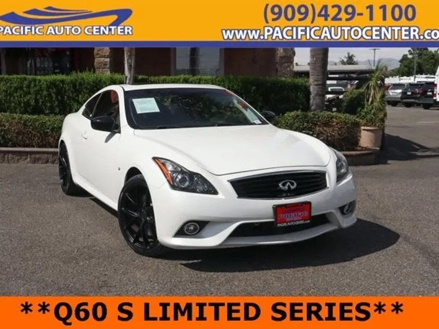2015 Infiniti Q60 S photo 1