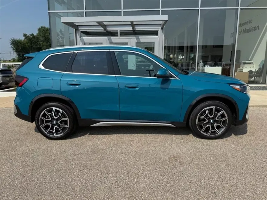 2025 Bmw X1 XDrive28i photo 1