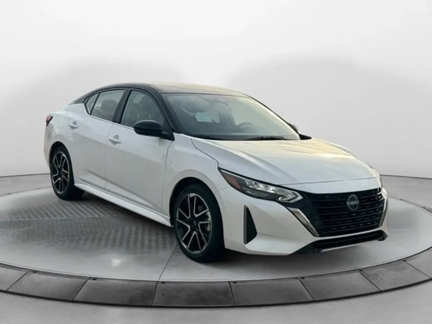 2025 Nissan Sentra SR photo 1