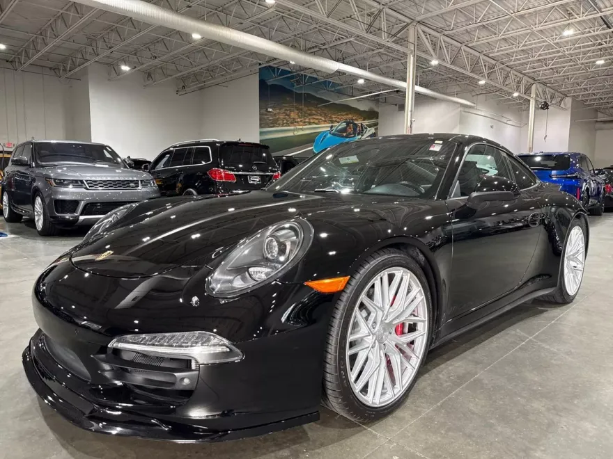 2015 Porsche 911 4S GTS photo 1