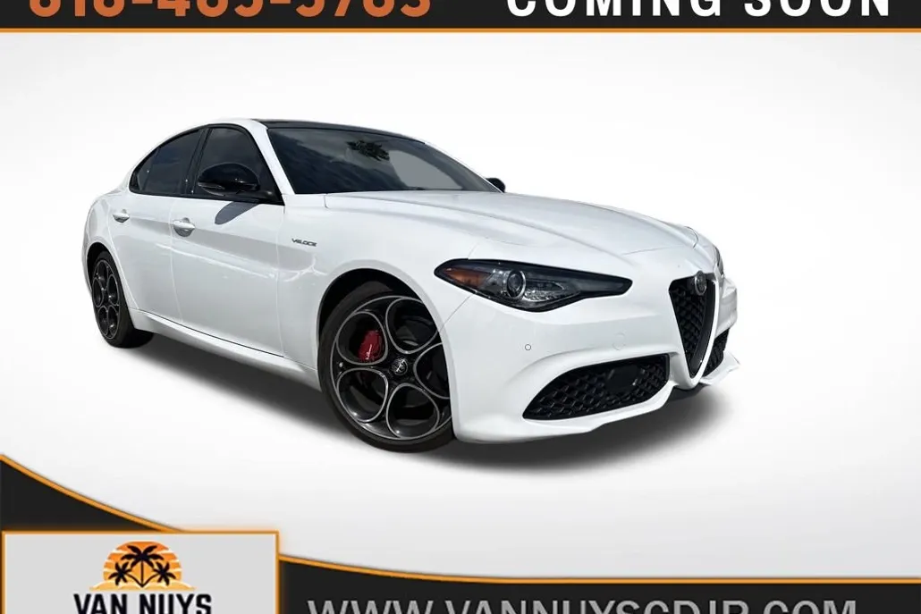 2022 Alfa Romeo Giulia Ti photo 1