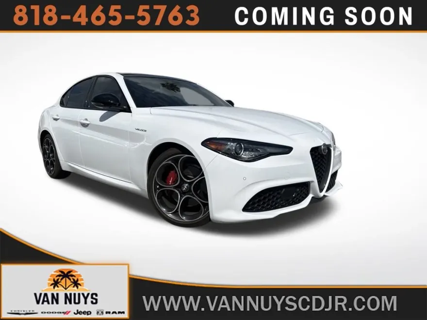 2022 Alfa Romeo Giulia Ti photo 1