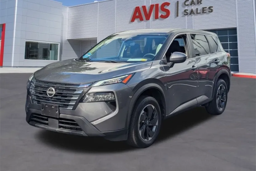 2024 Nissan Rogue SV photo 1