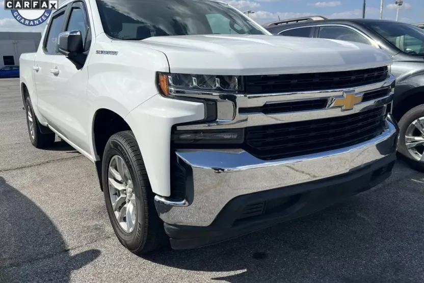 2020 Chevrolet Silverado 1500 LT photo 1