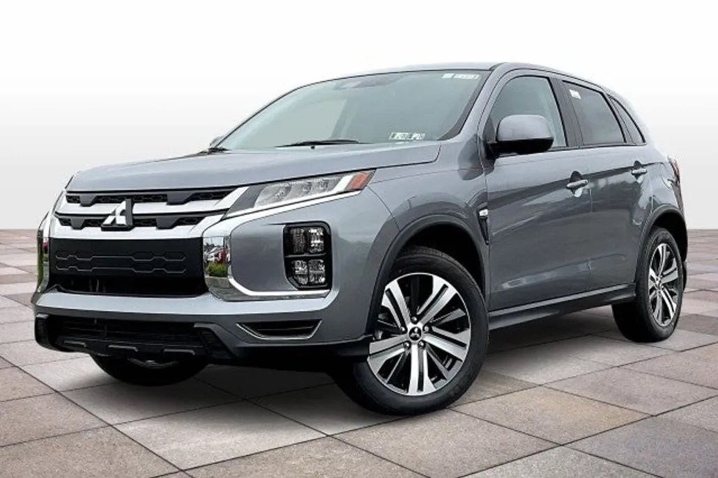 2025 Mitsubishi Outlander Sport ES photo 1
