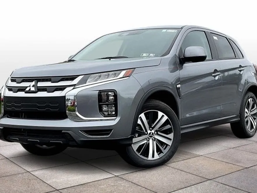 2025 Mitsubishi Outlander Sport ES photo 1