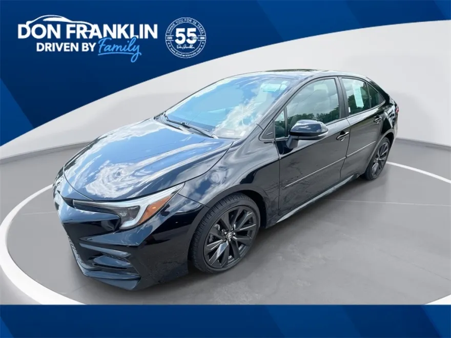 2023 Toyota Corolla SE photo 1